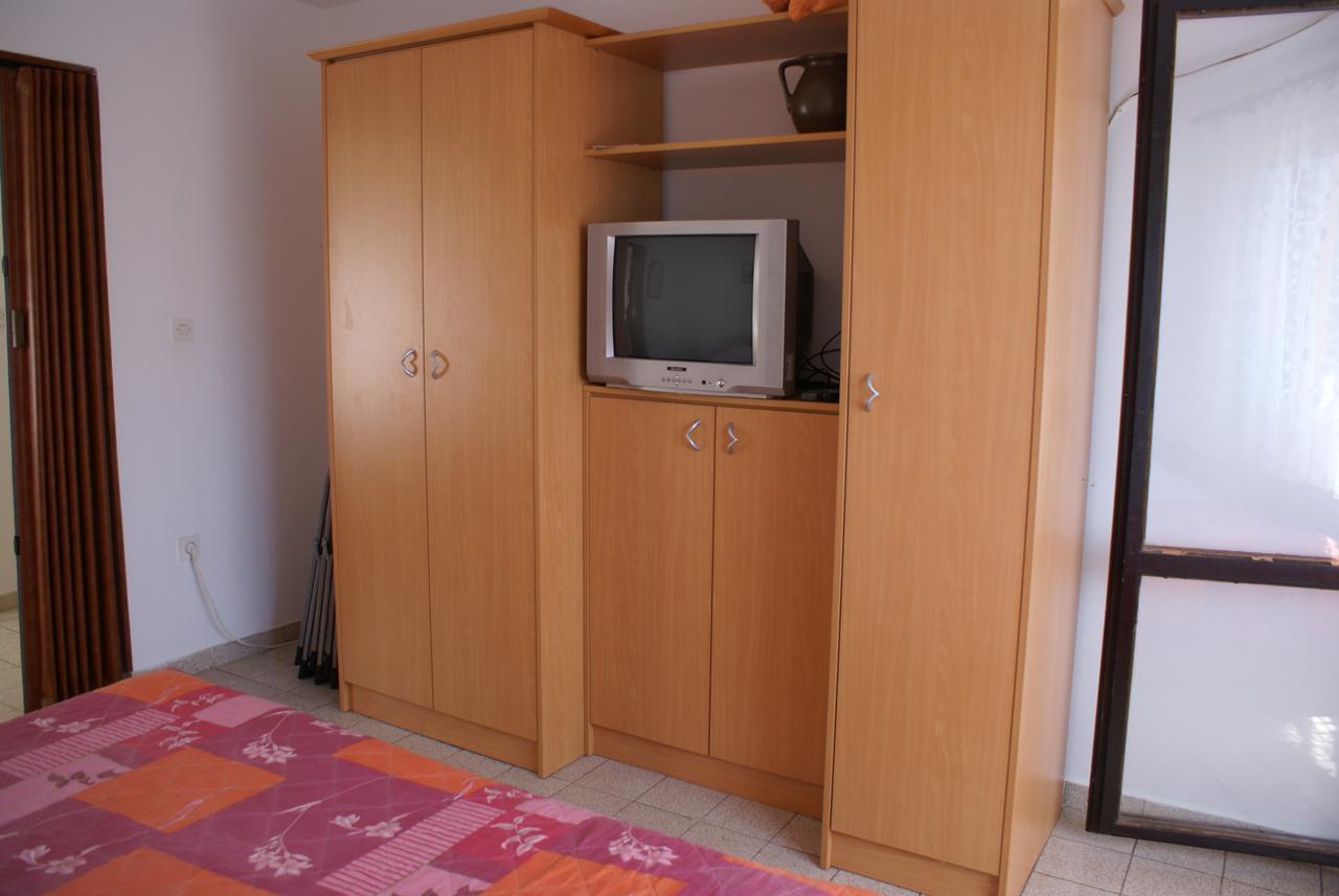 Apartment Ana M Krk Town Esterno foto