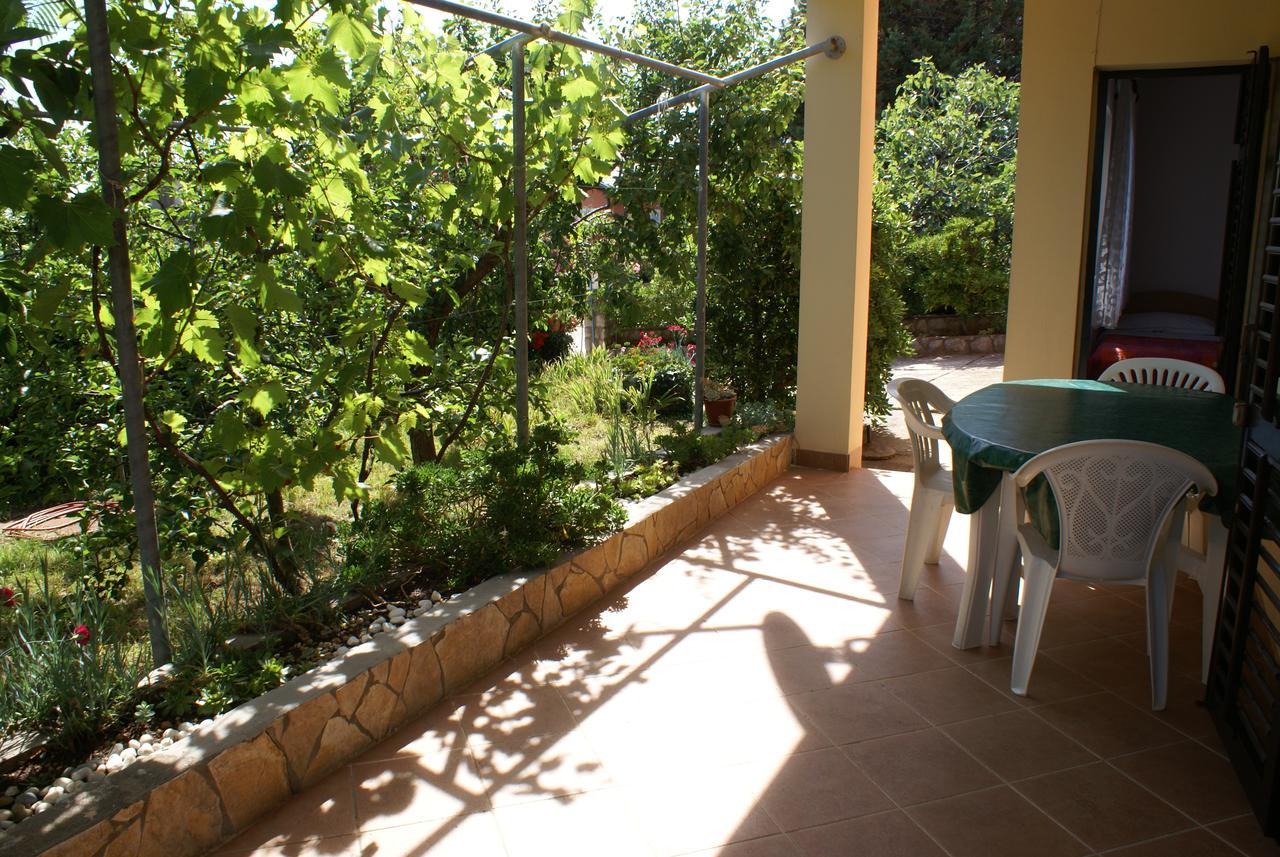 Apartment Ana M Krk Town Esterno foto